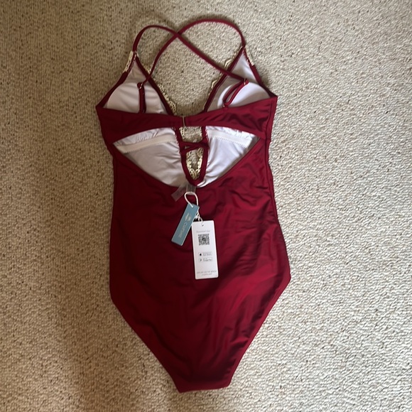 Cupshe bathing suit - Picture 3 of 5